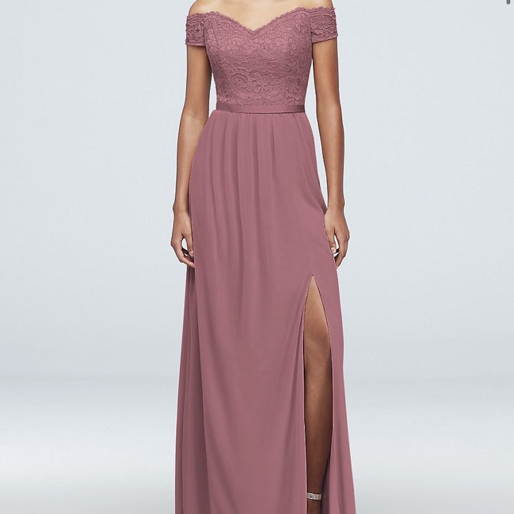 Off-the-Shoulder Lace& Mesh Bridesmaid Dress